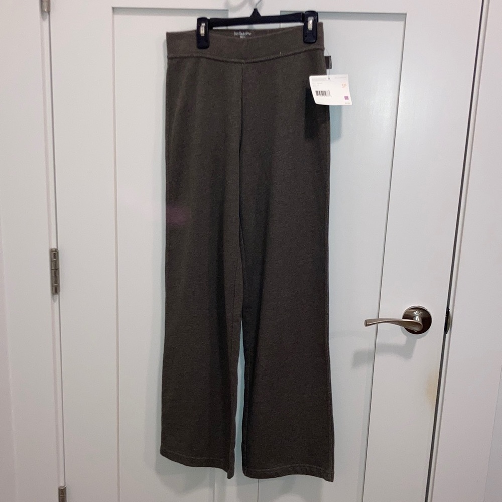 Women’s NWT petite brown pants Liz Claiborne